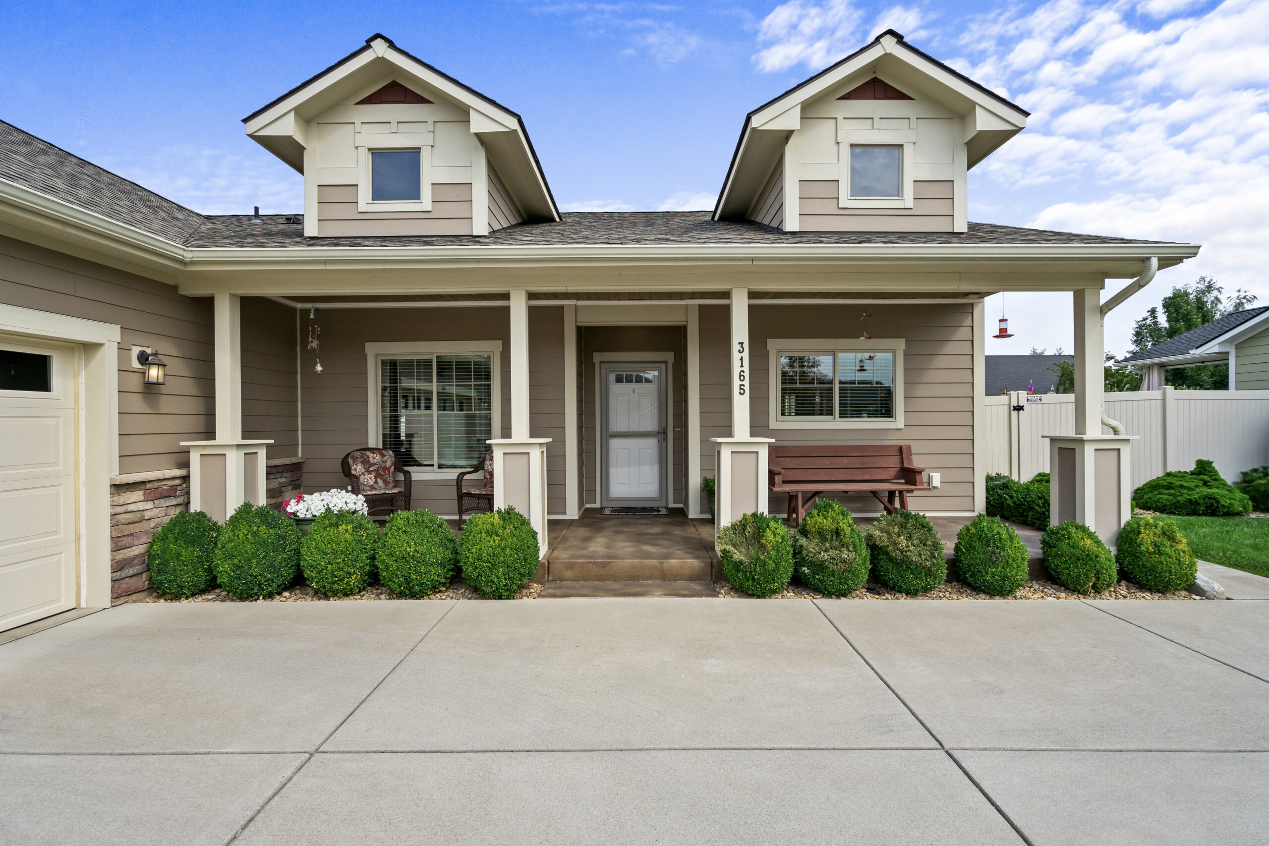 05-Front entry